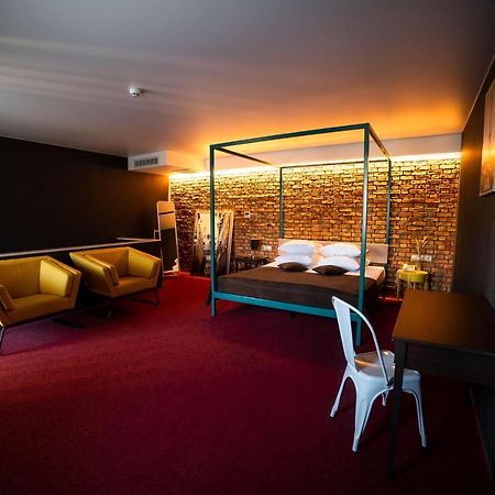 Sribni Leleky Hotel & Spa Lutsk Bagian luar foto