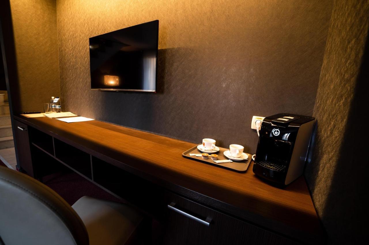 Sribni Leleky Hotel & Spa Lutsk Bagian luar foto