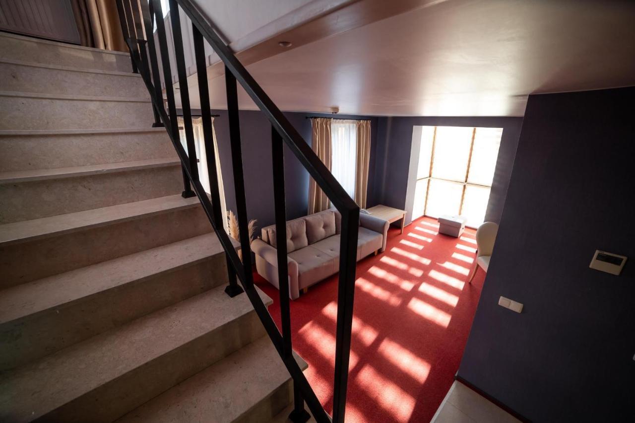 Sribni Leleky Hotel & Spa Lutsk Bagian luar foto